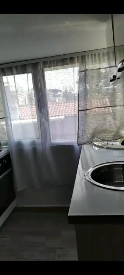 Mimoza Appartament Golem  Exterior photo